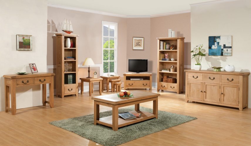 Choosing Oak Furniture for Your Living Room